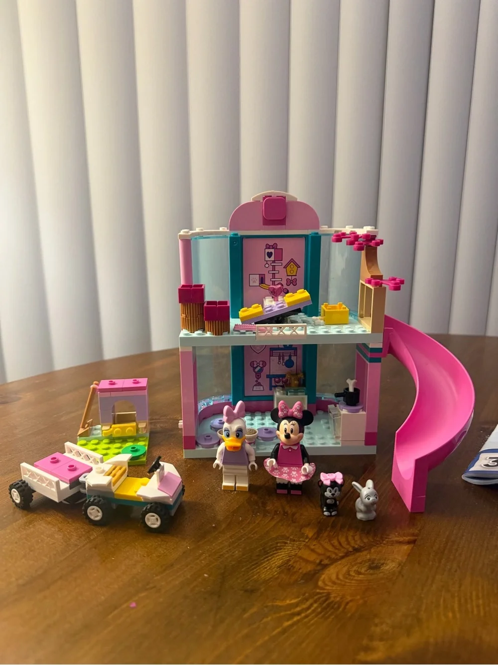 Disney Minnie Mouse Playhouse Lego Set